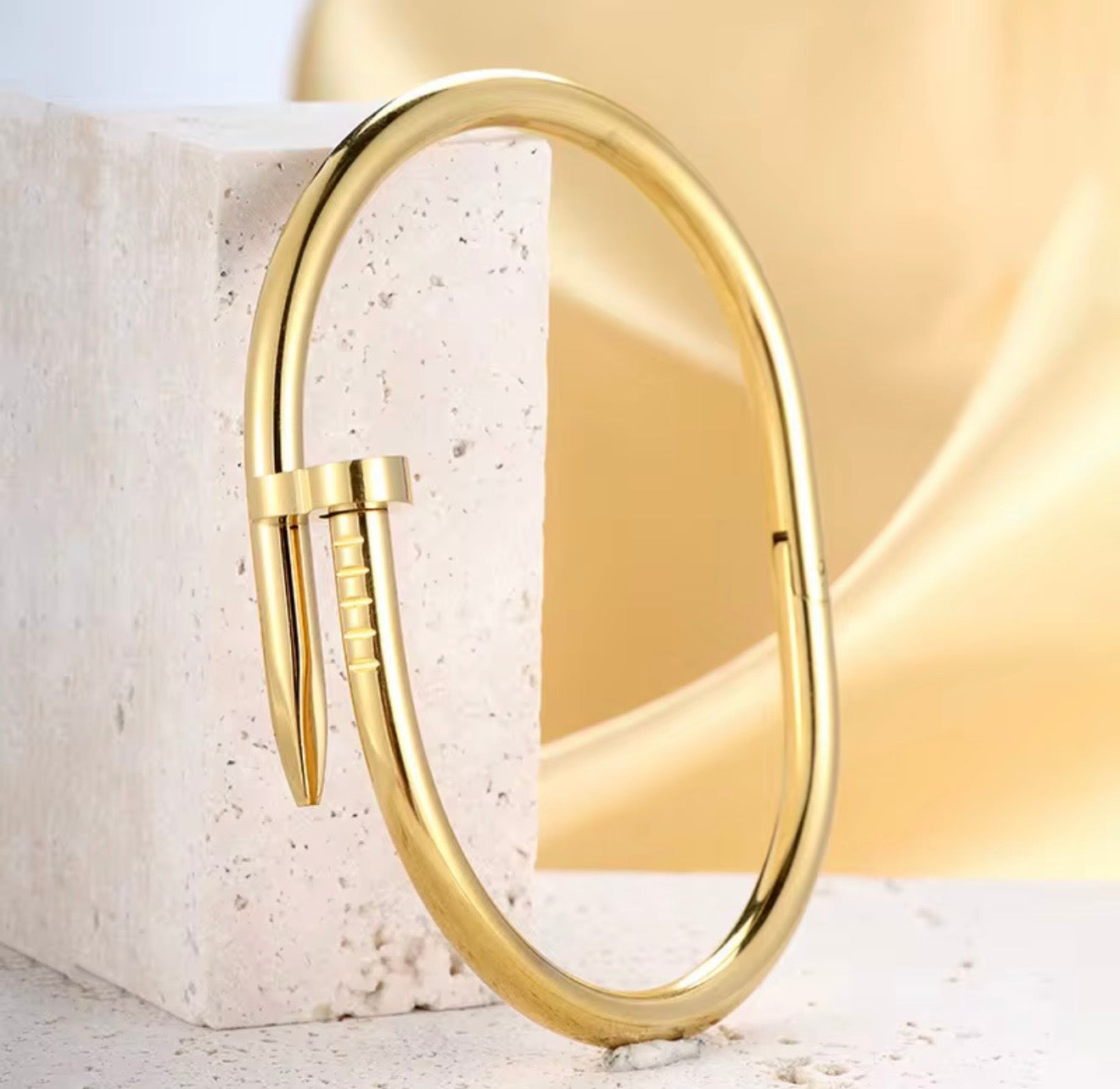 Fira Bracelet