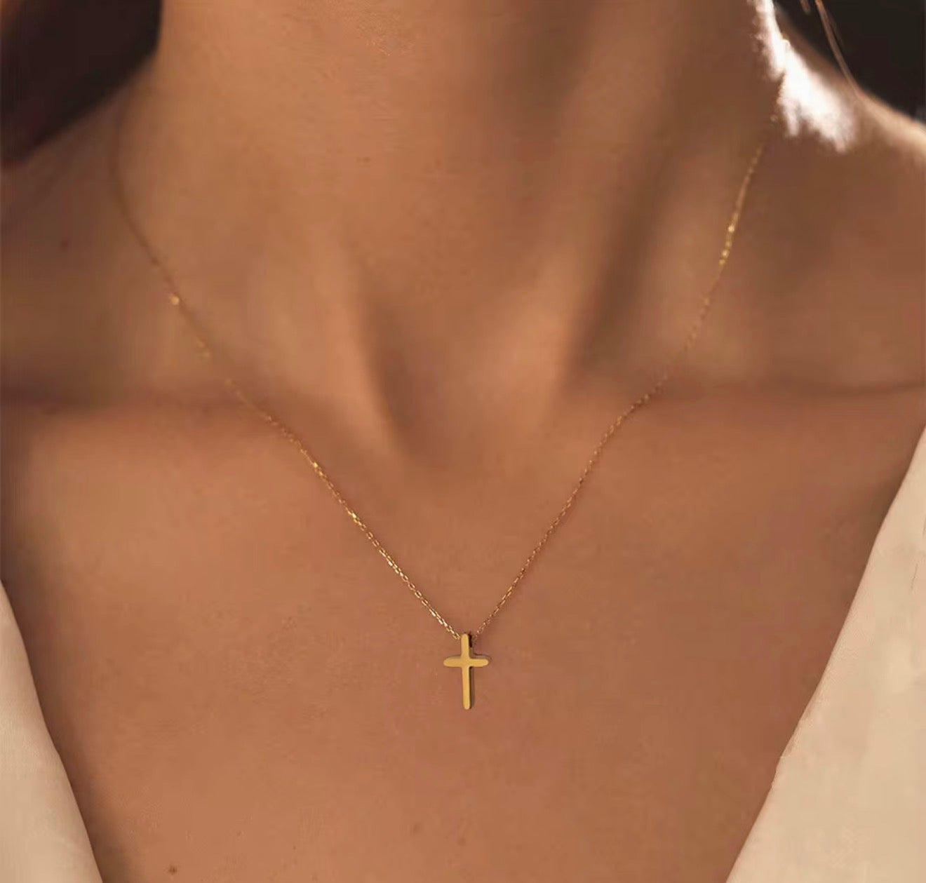 Cruz Necklace