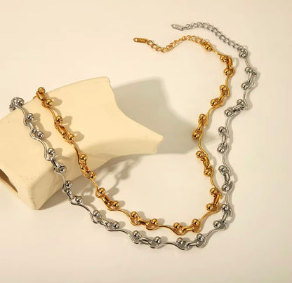 Axis Necklace