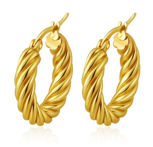 Jennifer Hoops