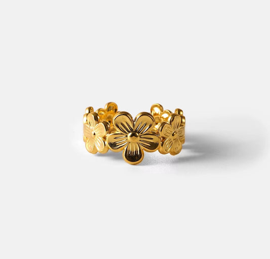Queen Ring
