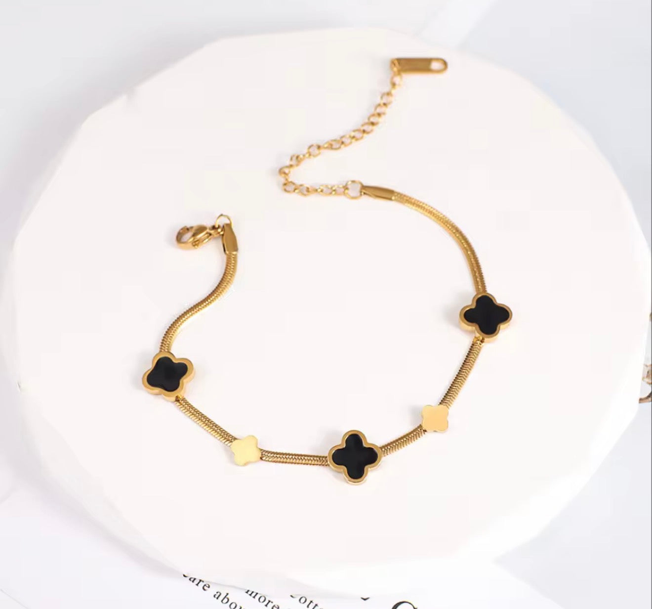 4.4 Bracelet